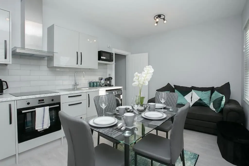 Stylish And Homey 2 Bedroom In Abbey Wood